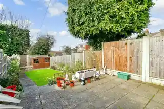 16 Gainsborough Road, photo 2