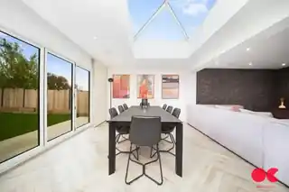 16 Grange Road, photo 4