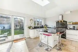 16 Grange Road, photo 4
