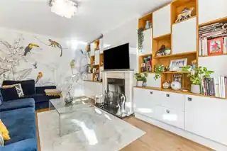 16 Grange Road, photo 2