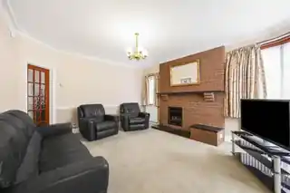 16 Harvel Crescent, photo 4