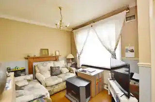 16 Helena Road, photo 2