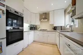 16 Heton Gardens, photo 4