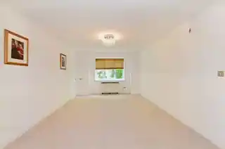 16 Jem Paterson Court, photo 3