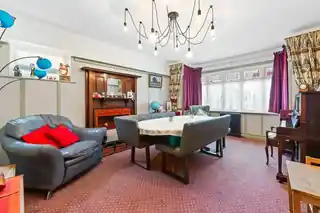 16 Kings Avenue, photo 4