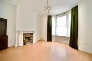 16 Lawrence Road, photo 4