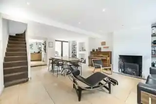 16 Malvern Road, photo 2