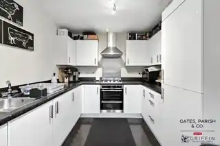 16 Mellowes Road, photo 3