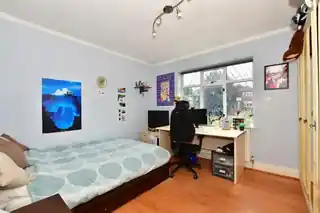 16 Newlands Road, photo 2