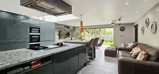 16 Oakdale Road, photo 3