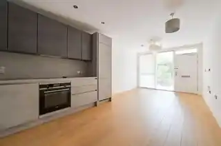 16 Olympic Park Avenue, photo 3