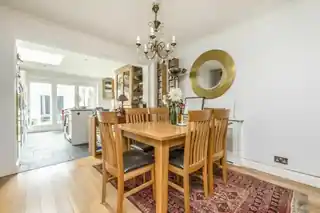 16 Orleans Road, photo 3