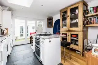 16 Orleans Road, photo 4