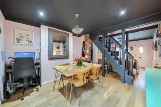 16 Palmerston Road, photo 4