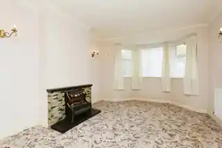 16 Rayford Avenue, photo 2