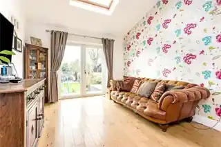 16 Roy Road, photo 3