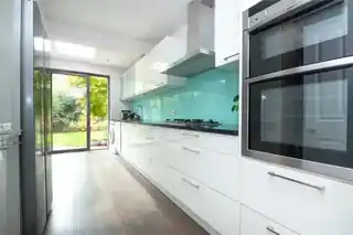 16 Saville Road, photo 3