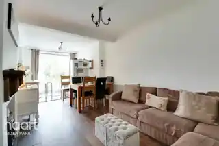 16 Stanley Avenue, photo 2