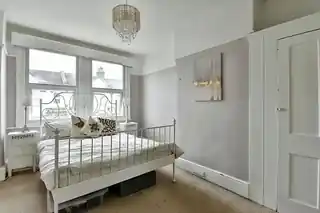 16 Tudor Road, photo 4
