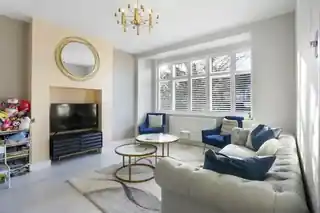 16 Vermont Road, photo 3