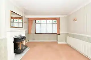 16 Woodside Close, photo 4