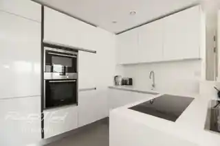 160 Dance Square, photo 2