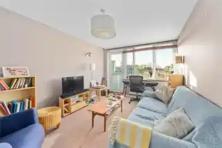 160 Lucey Way, photo 2