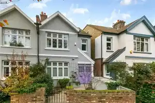 160 St Leonards Road, photo 2
