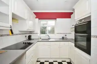 161 Biggin Hill, photo 4