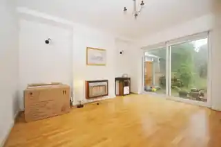 161 Biggin Hill, photo 3