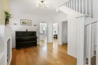 161 Carshalton Park Road, photo 2