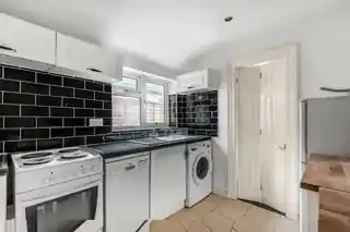 161 Kirkwood Road, photo 4