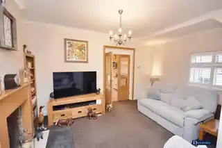 162 Northumberland Avenue, photo 2
