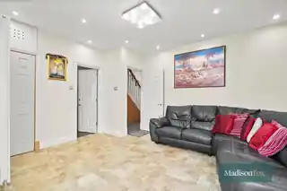 164 Eton Road, photo 4