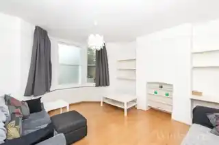 164A Drakefell Road, photo 2