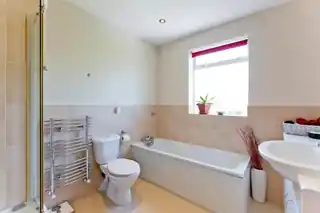 165 South Lodge Drive, photo 3