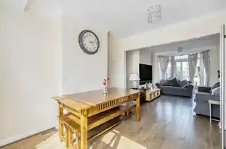 167 Henley Avenue, photo 3