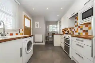 168 Church Road, photo 3