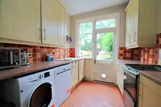 168 Vaughan Road, photo 4