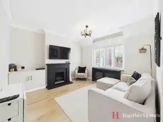 16A Stanley Road, photo 3