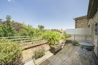 17 Albert Road, photo 2