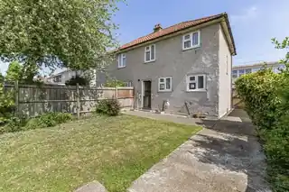 17 Appleton Road, photo 3