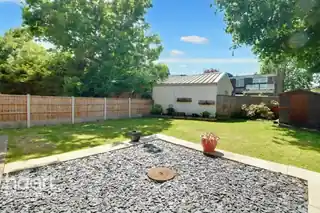 17 Bosworth Crescent, photo 4