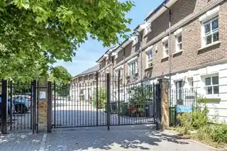 17 Breakspears Mews, photo 3