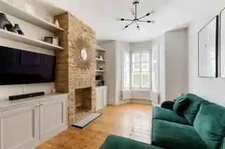 17 Brookfield Avenue, photo 2