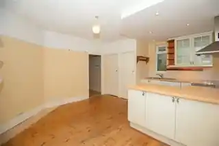 17 Buckingham Road, photo 3
