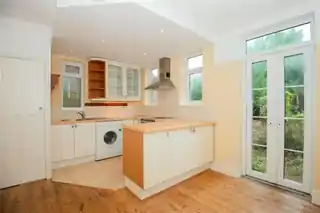 17 Buckingham Road, photo 2