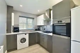 17 Chadview Court, photo 4