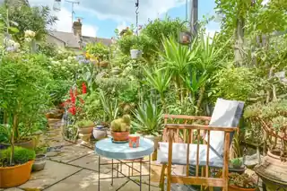 17 Chingford Road, photo 3