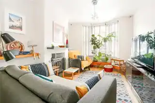 17 Chingford Road, photo 2
